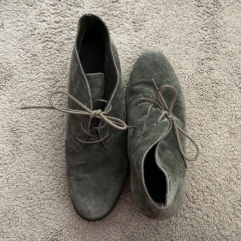 Gray heeled mini booties